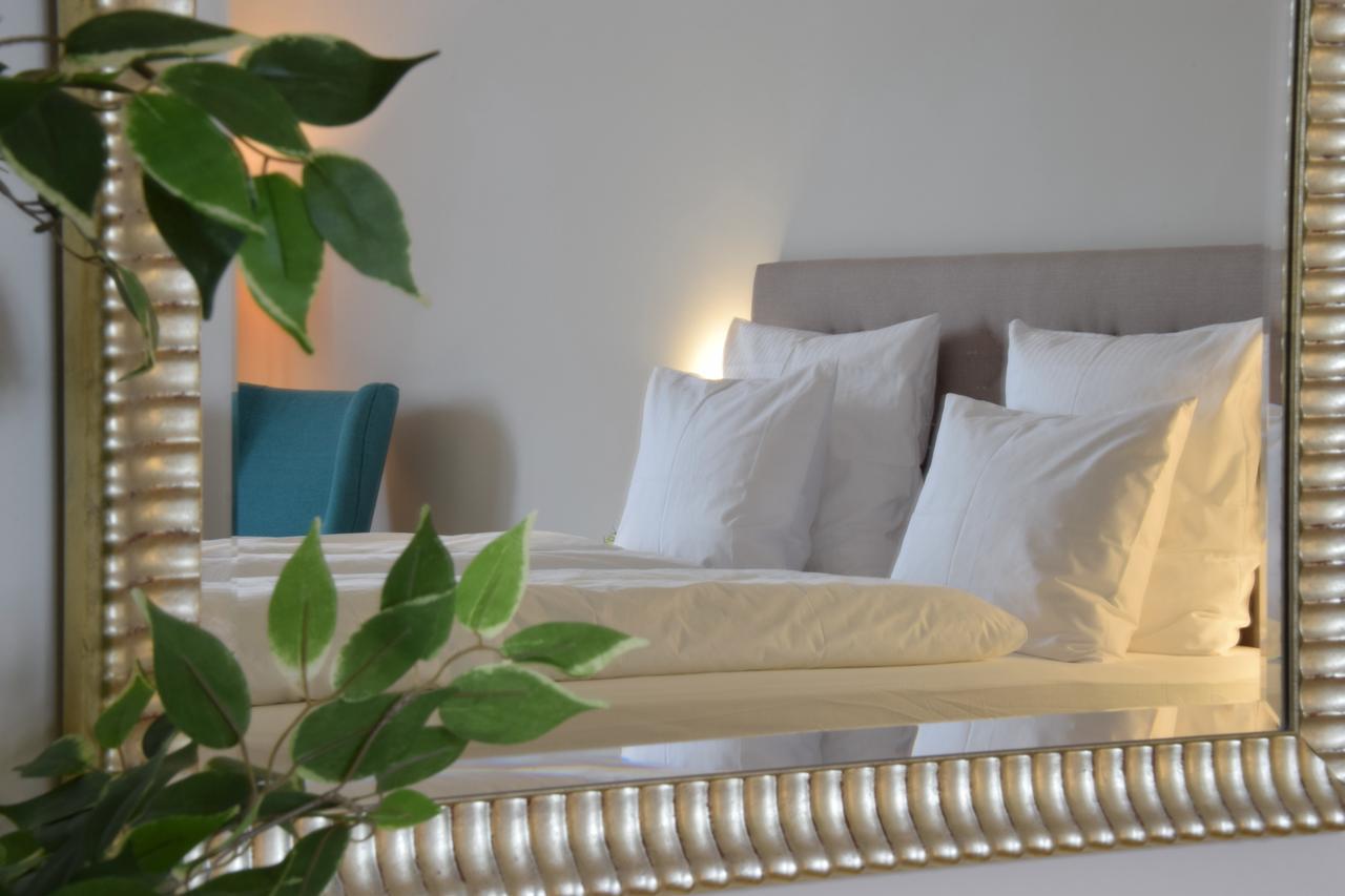 Europest Luxury Suites Budapest Ngoại thất bức ảnh