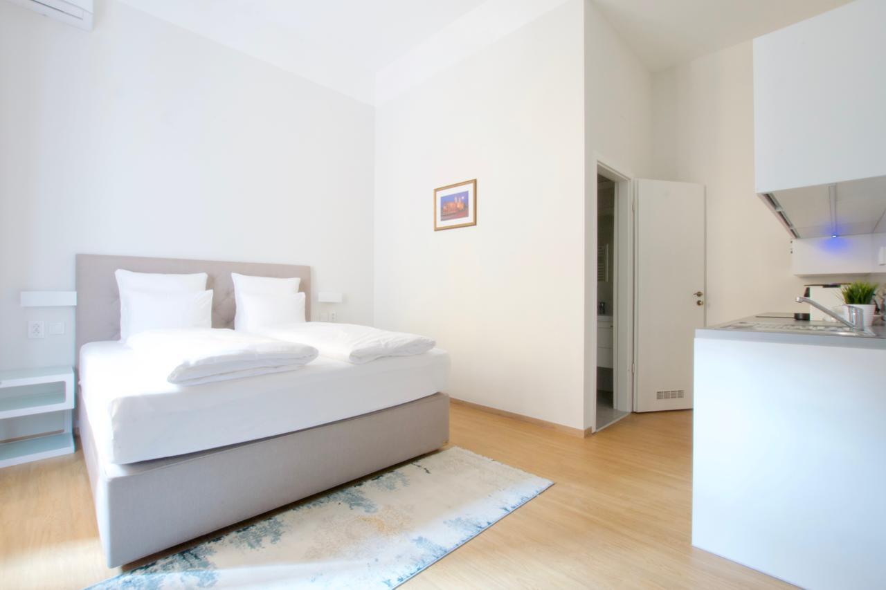 Europest Luxury Suites Budapest Ngoại thất bức ảnh