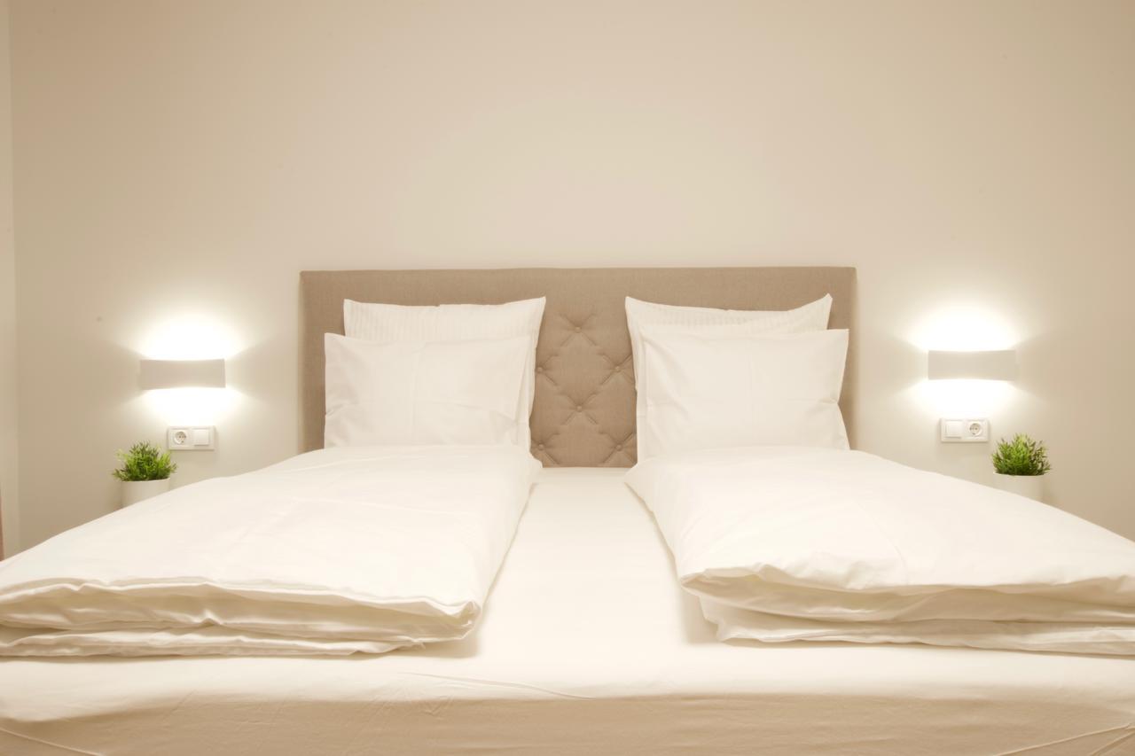 Europest Luxury Suites Budapest Ngoại thất bức ảnh